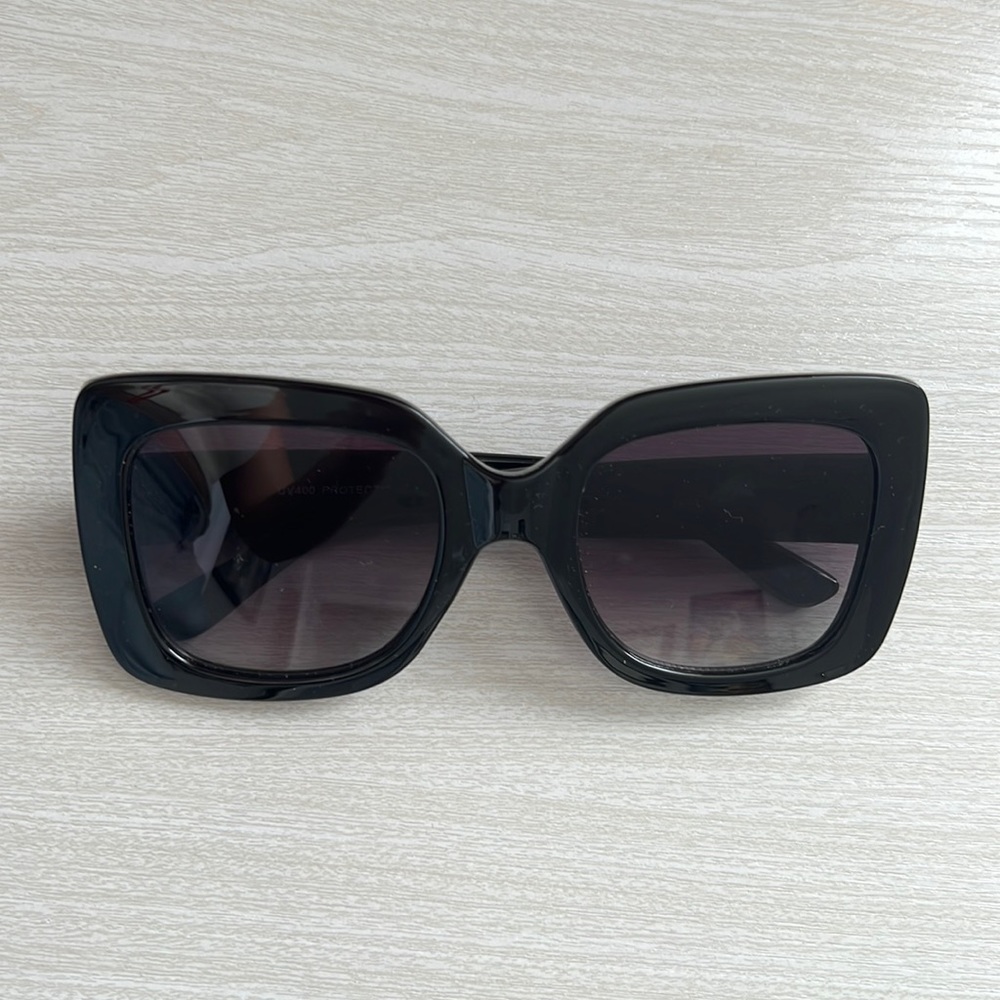 Black Sunglasses 🕶